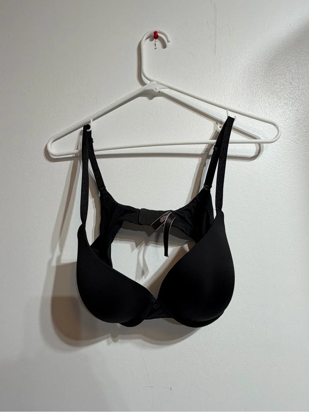 Victoria’s Secret Black Lightly Lined Demi T-Shirt Bra Size 36C Adjustable Strap